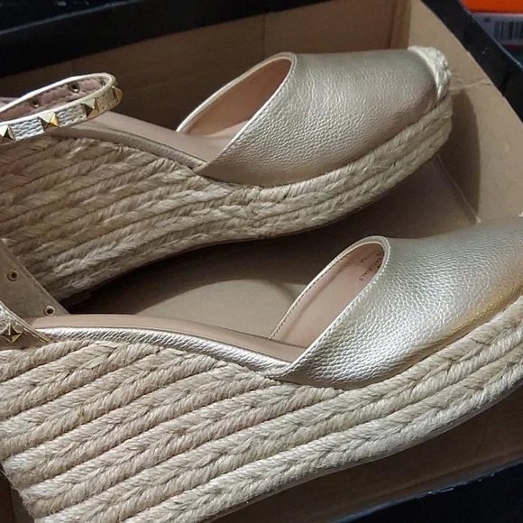 PRODUCT Inc International Concepts Masin Closed-Toe Wedge Espadrilles,Used once - Picture 5 of 8